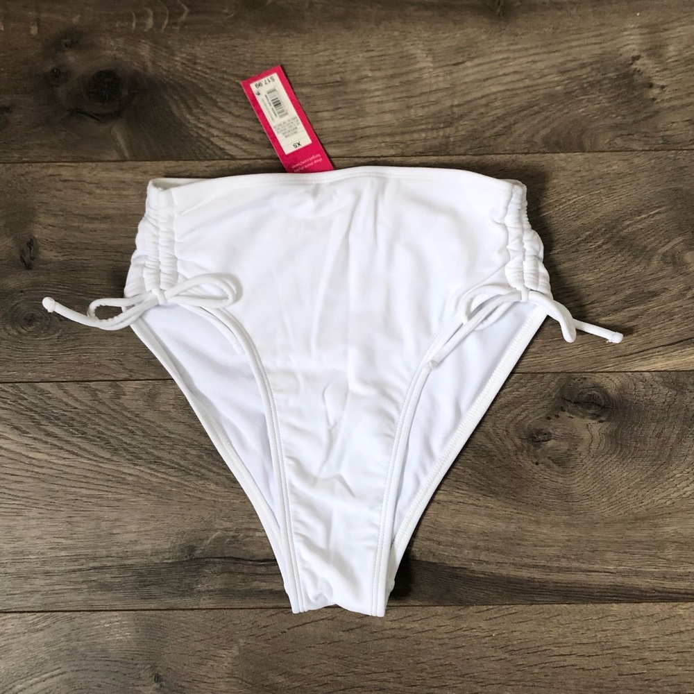 Xhilaration high waist scrunch bikini bottom white xs
